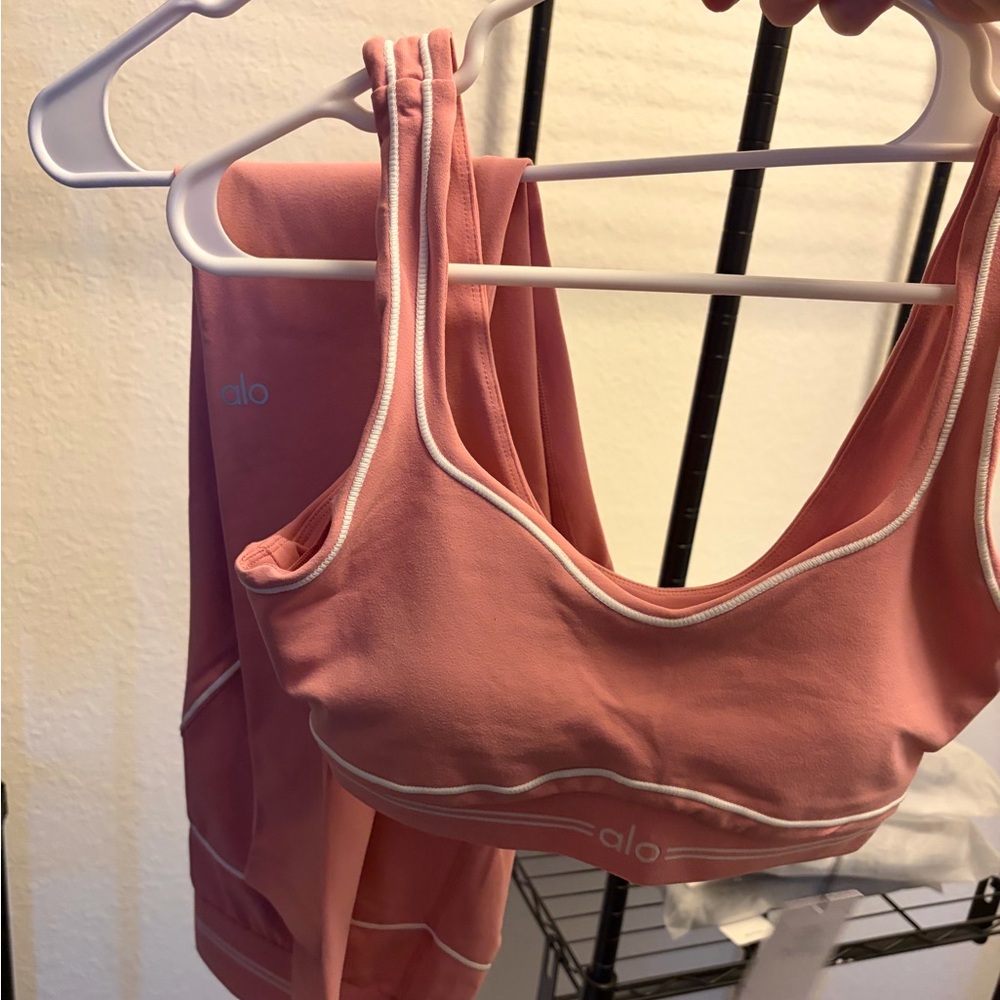 Pink Alo Airbrush Leggings And Bra Set